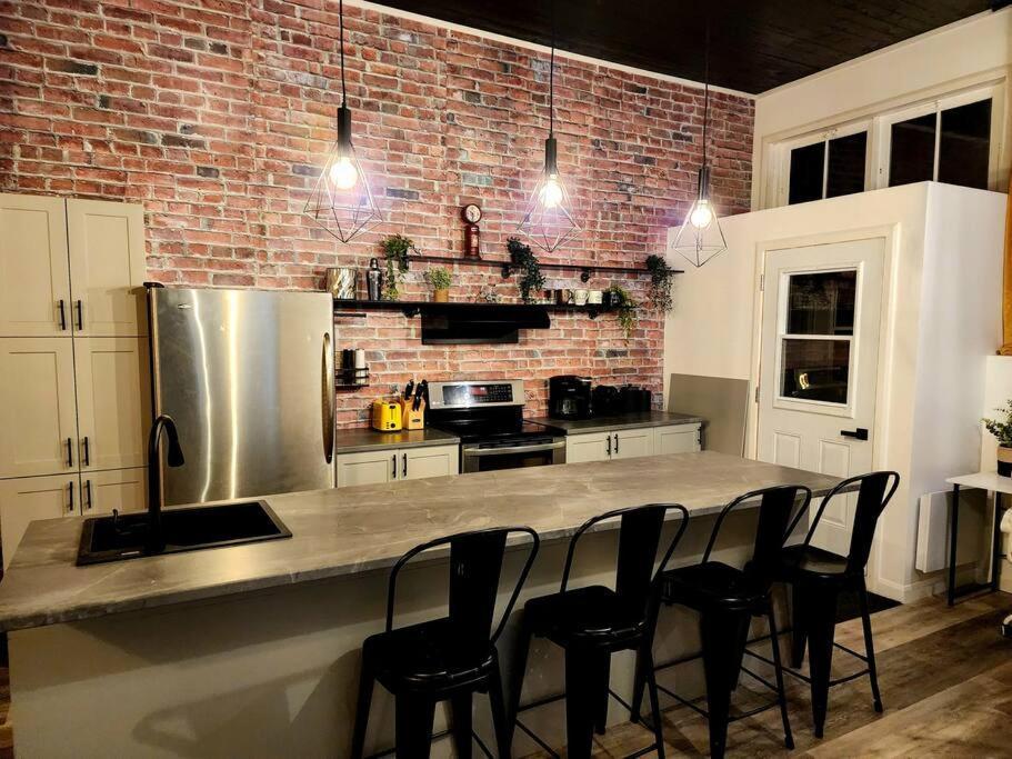 Loft Style Industriel-Centre-Ville+Parking Gratuit Québec Kamer foto